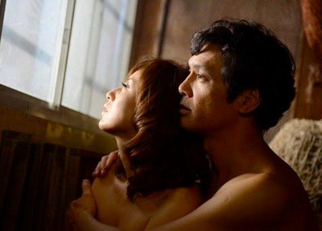 Nữ diễn viên lăng nhăng nhất Nhật Bản: Ngoại tình dù đã 2 con, bị nghiệp quật suýt mất trắng-5