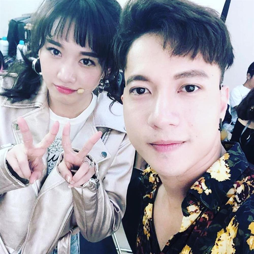 Chụp hình cùng sao nam kém tuổi, nhan sắc U40 của Hari Won gây ngỡ ngàng-5