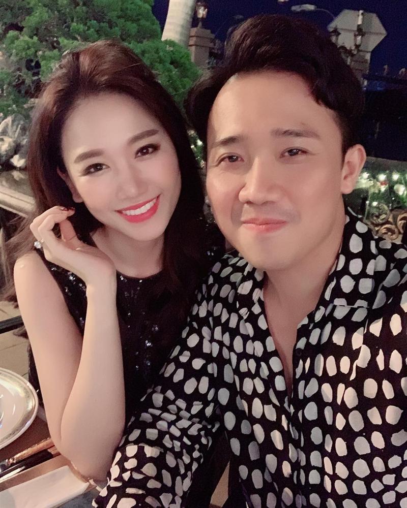 Chụp hình cùng sao nam kém tuổi, nhan sắc U40 của Hari Won gây ngỡ ngàng-12