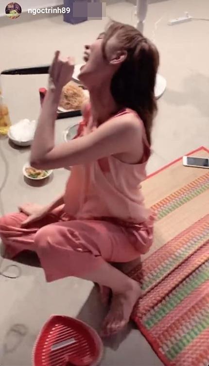 Thân hình Ngọc Trinh chỉ còn trơ khung xương gây ám ảnh-5