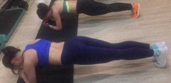 Hai điểm lõm trên eo là gì? Tại sao một số người có và một số thì không?-4