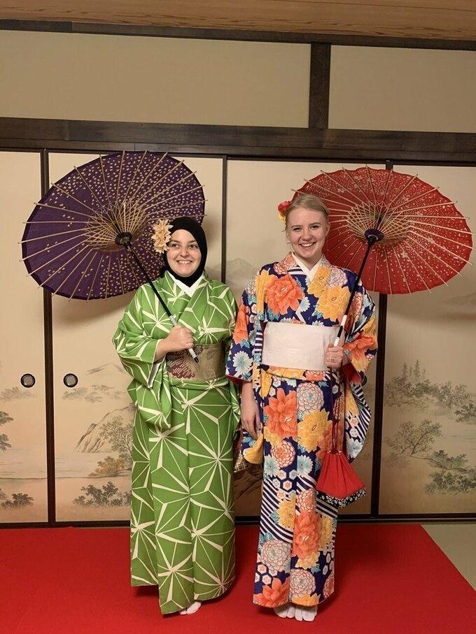 Ngưỡng mộ cô gái khiếm thị một mình phượt 3 châu lục-2