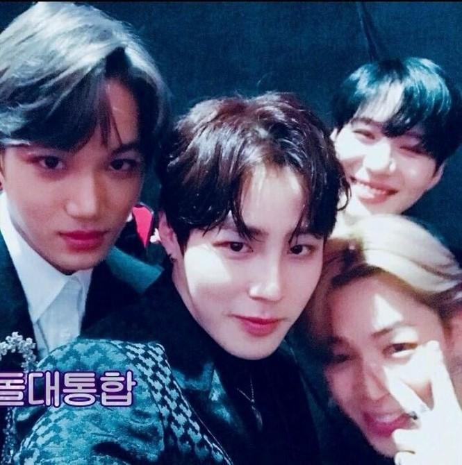 Hội bạn thân Kpop: Jennie - Irene chị chị em em, V - Yoona bị nghi hẹn hò-15