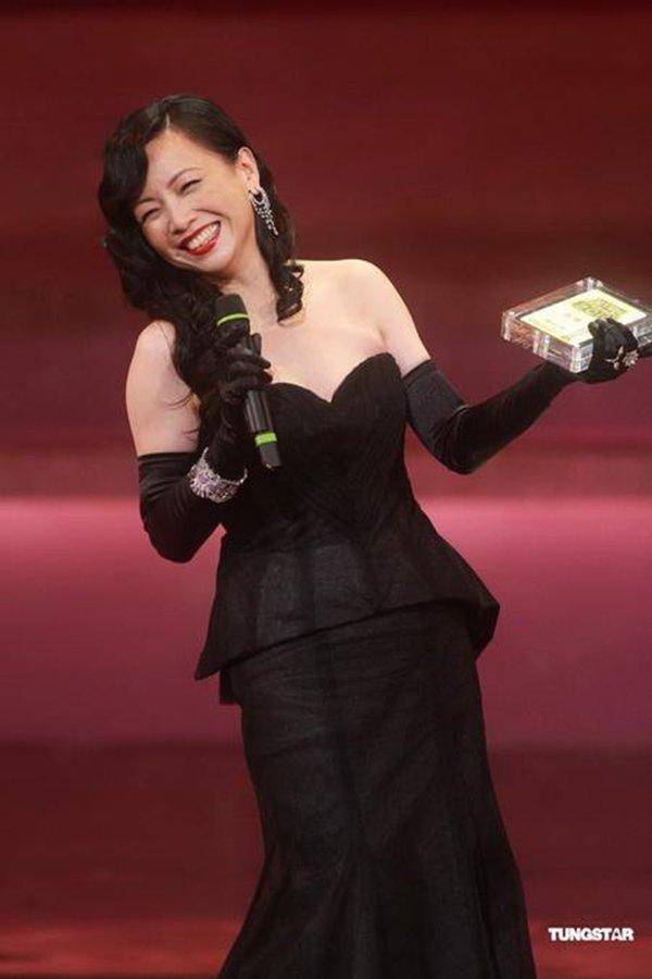 Chị Cả TVB Đặng Tụy Văn: Tuổi trẻ mang hận người tình trở mặt theo vợ, về già cô độc-9