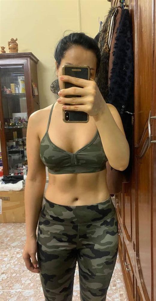 Thúy Hằng khoe dáng trên biển, tiết lộ 5 năm qua không dám diện bikini-5