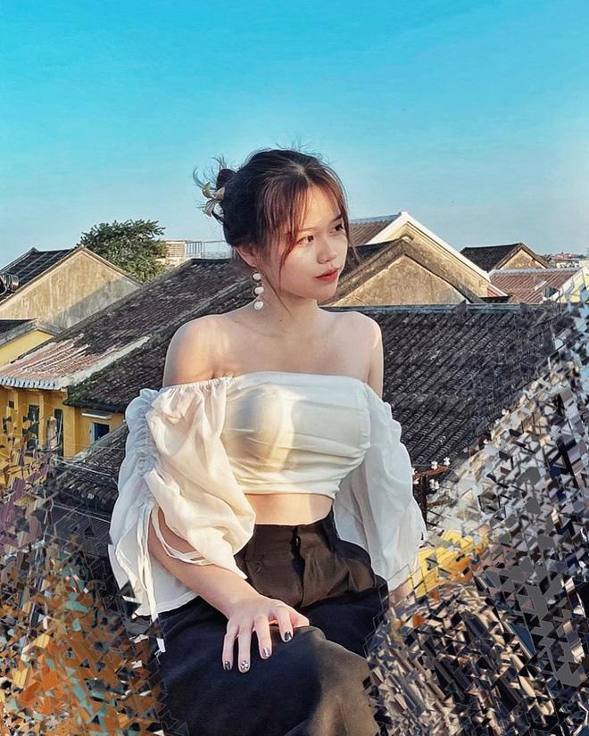Bạn gái mới Quang Hải lộ những hình ảnh chụp lén với bụng mỡ, mặt nọng kém xinh-8