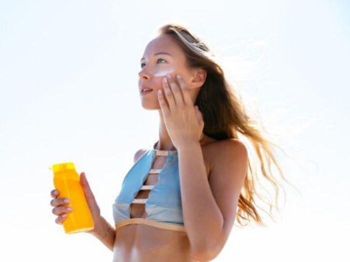 9 sai lầm chăm sóc da mùa hè gây tổn hại da trầm trọng-3