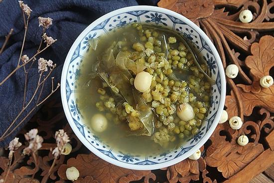 Chè đậu xanh mà nấu thế này thì đảm bảo 'mát từ trong ra ngoài', thanh nhiệt thải độc siêu hiệu quả