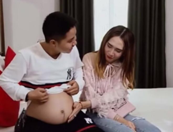 Hành trình có một không hai của người đàn ông mang bầu và sinh con đầu tiên ở Việt Nam-4