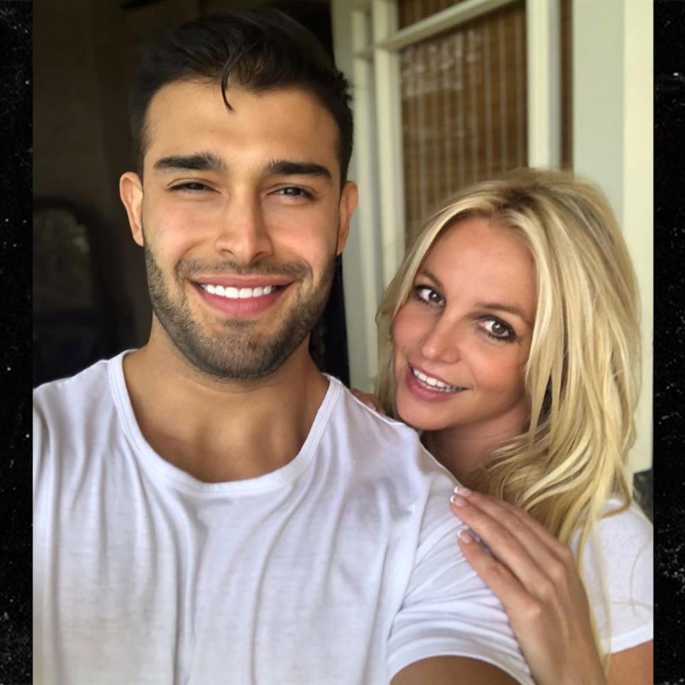 Britney Spears - công chúa nhạc pop và cú trượt dài sự nghiệp-18