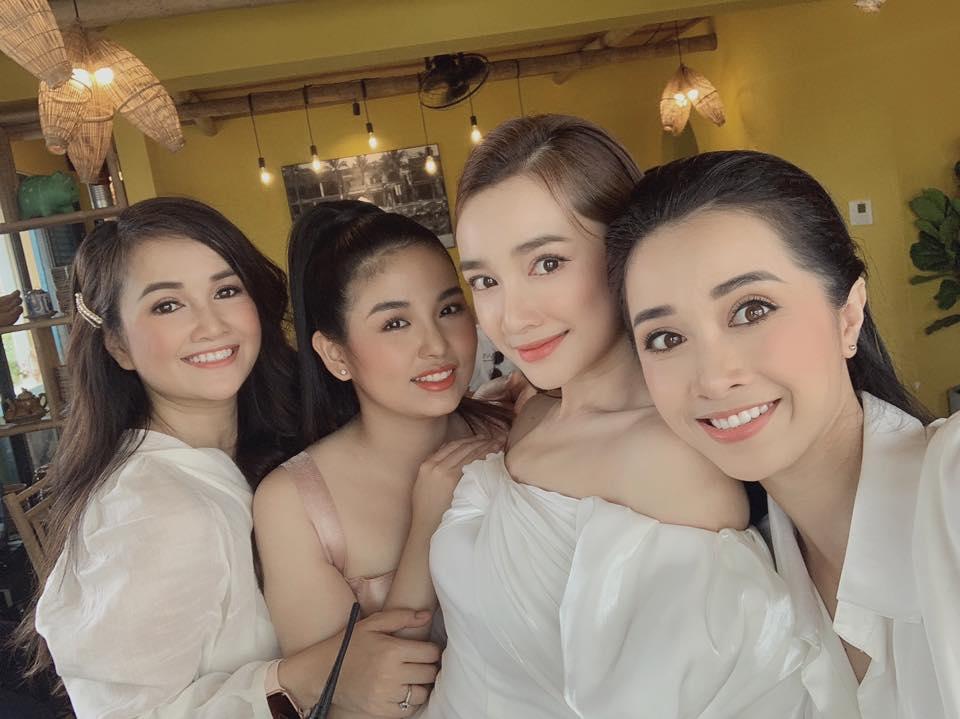 Hiếm khi chụp hình cùng mẹ vợ, biểu cảm của Trường Giang chiếm trọn spotlight-1