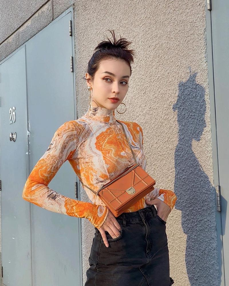 Người tình tin đồn Gil Lê diện 2 style đối lập: Chi Pu lả lơi - Hoàng Thùy Linh kín đáo-4