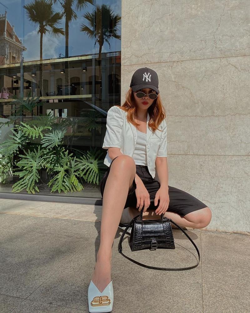 Minh Hằng - Hoàng Thùy rủ nhau diện váy áo màu xanh giải nhiệt ngày hè nóng 40 độ-11