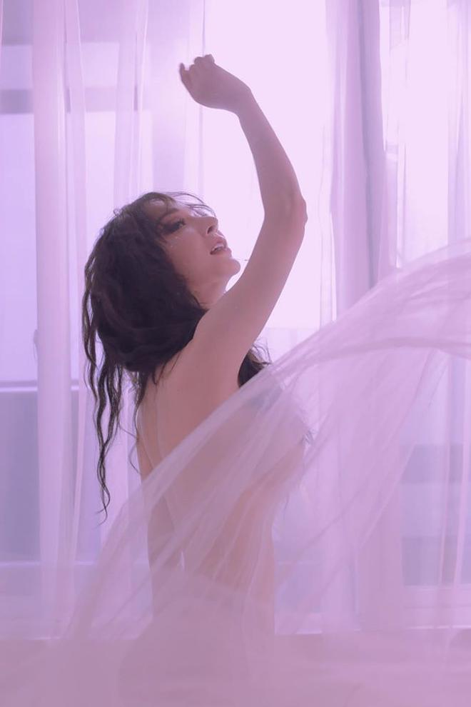 Nữ hoàng chuyển giới Hà thành: Từ quá khứ bị lột đồ đến tình yêu viên mãn bên trai ngoại quốc-2