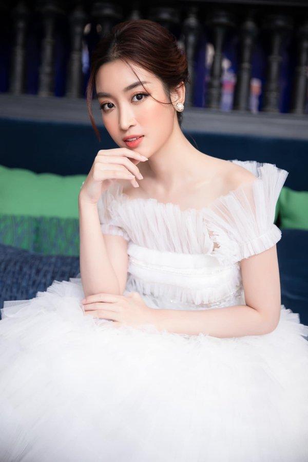 Học hỏi ngay bí kíp này để tránh ra đường với hàng mi vô hồn như Đỗ Mỹ Linh-6