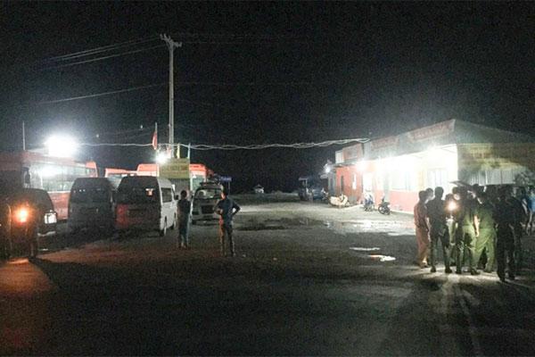 Nửa đêm, phong tỏa bến xe ở Hậu Giang vì 1 người từ Campuchia về-1