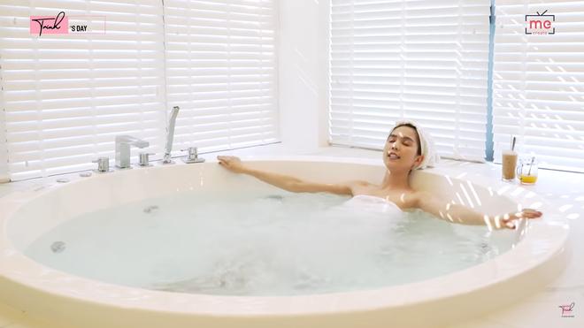 Những đặc ân Ngọc Trinh dành cho người giúp việc: Ăn ngon, mặc đẹp, du lịch... vạn người thích-3