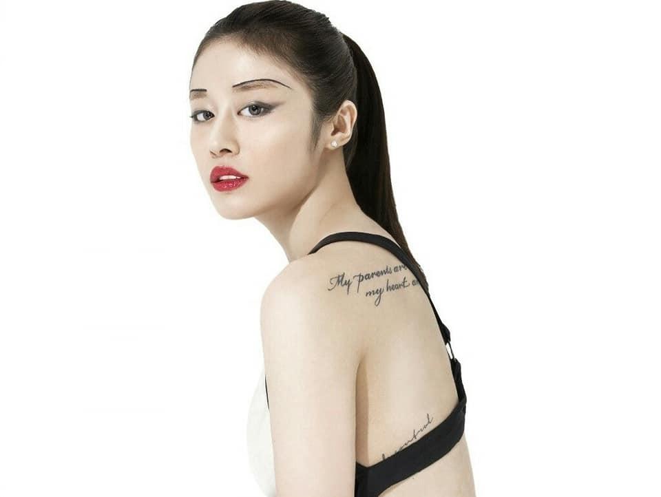 SAO MAKE OVER: Sam lộ mặt mụn - Ji Yeon T-ara trang điểm hai hàng lông mày khó hiểu-4