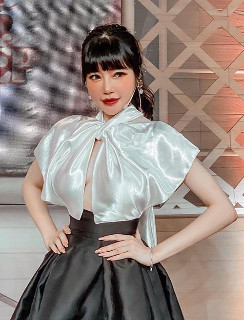 SAO MAKE OVER: Sam lộ mặt mụn - Ji Yeon T-ara trang điểm hai hàng lông mày khó hiểu-3