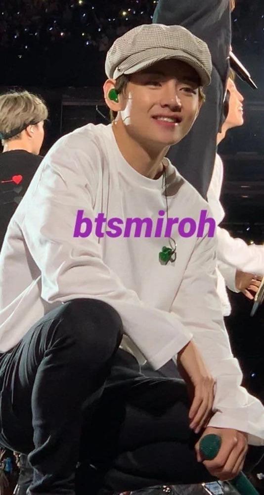 Ngắm cực phẩm mỹ nam đẹp trai nhất thế giới BTS V qua loạt ảnh đời thường chất hơn nước cất-9