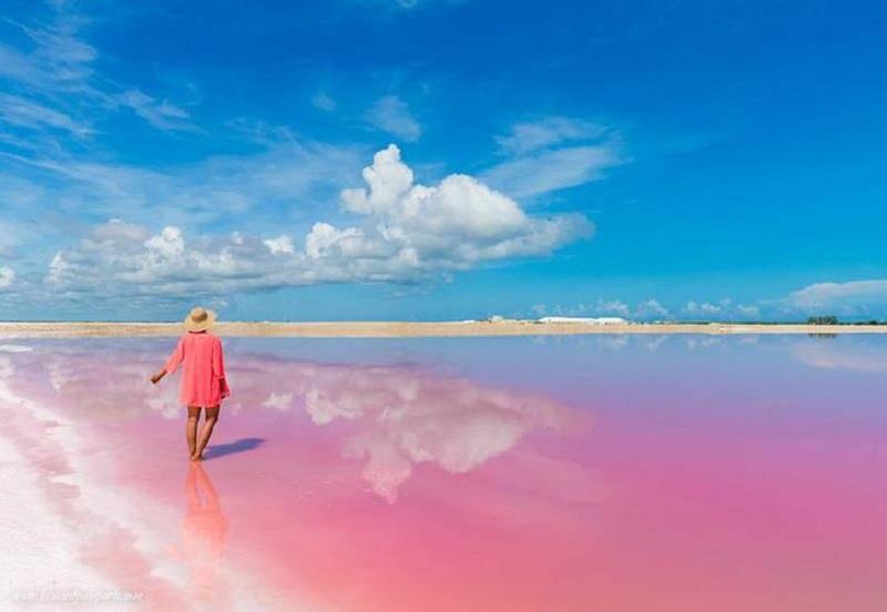 Hồ nước màu hồng đẹp tuyệt nhưng du khách tuyệt đối không được tắm-3