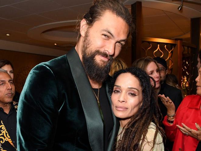 Victoria Beckham, Hailey Bieber và loạt sao cưới thần tượng một thời-6