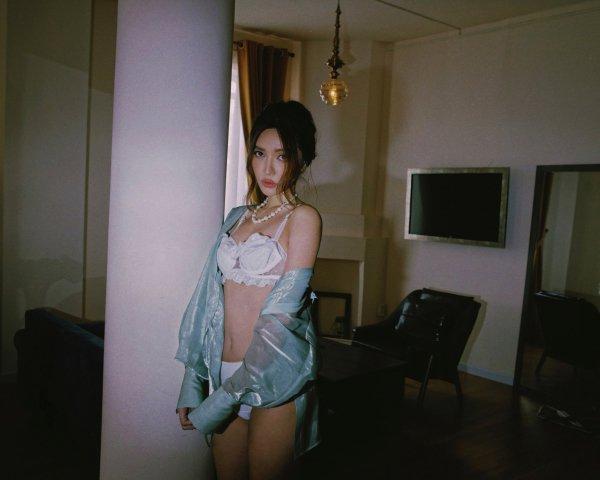 Làm theo cách này trong 1 tuần, bạn sẽ có ngay đôi chân nuột nà như Bích Phương-3