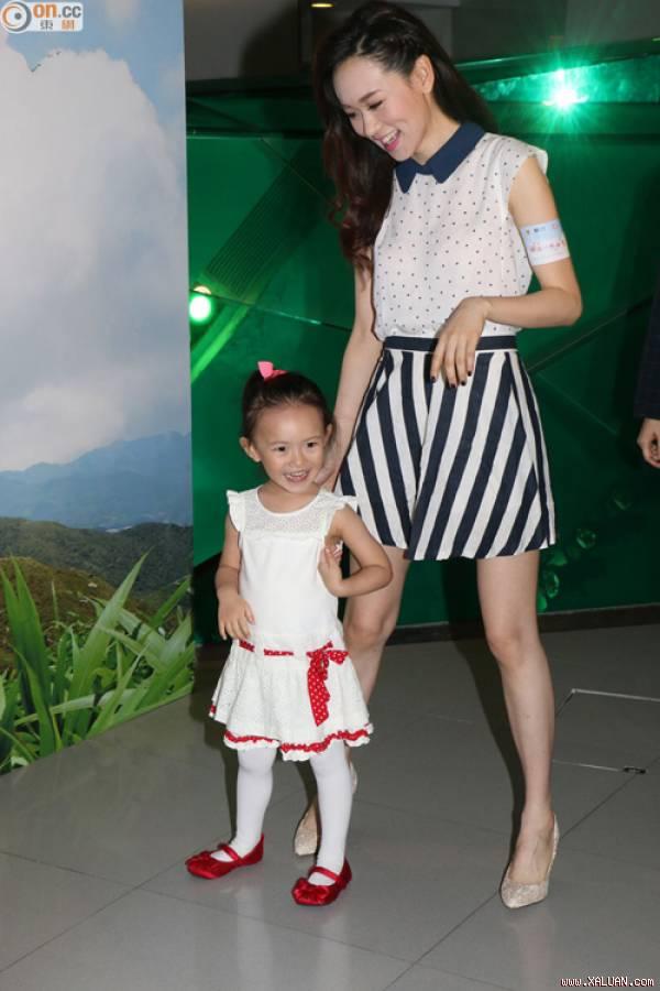 Đời thăng trầm của 3 mỹ nhân TVB cùng tên Kỳ: Người nuôi con thiểu năng, kẻ không chồng mà chửa-11