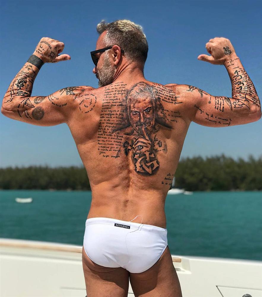 Chuyện tình ‘chú cháu’ của triệu phú U60 và nhà thiết kế trẻ-4