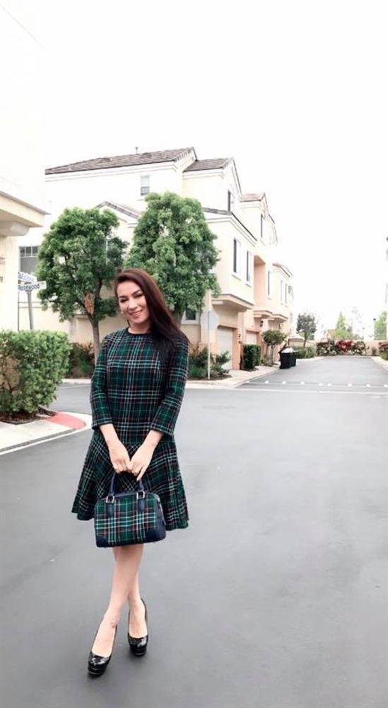 Phi Nhung - nữ nghệ sĩ giàu có bậc nhất Vbiz nhưng luôn ăn mặc giản dị-8