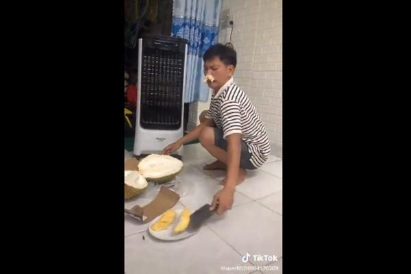 Hăm hở về ra mắt, chàng rể đứng hình khi thấy mẹ vợ khệ nệ bước ra-3