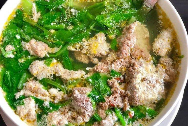 Hấp cua cứ cho trực tiếp vào nồi là sai, phải thêm nguyên liệu này mới ngon và không tanh-5