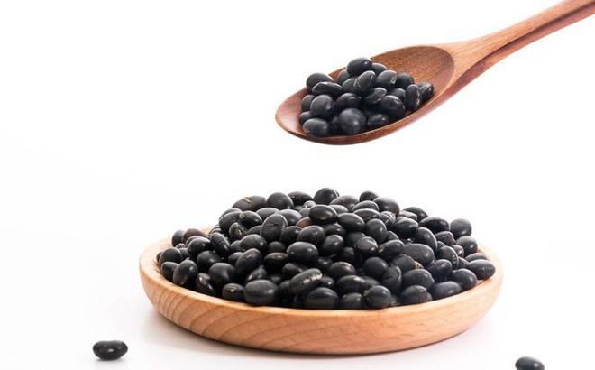 Để chè đỗ đen có hạt mềm, thơm bùi nhưng không vỡ nát chỉ cần thêm một thìa này-1