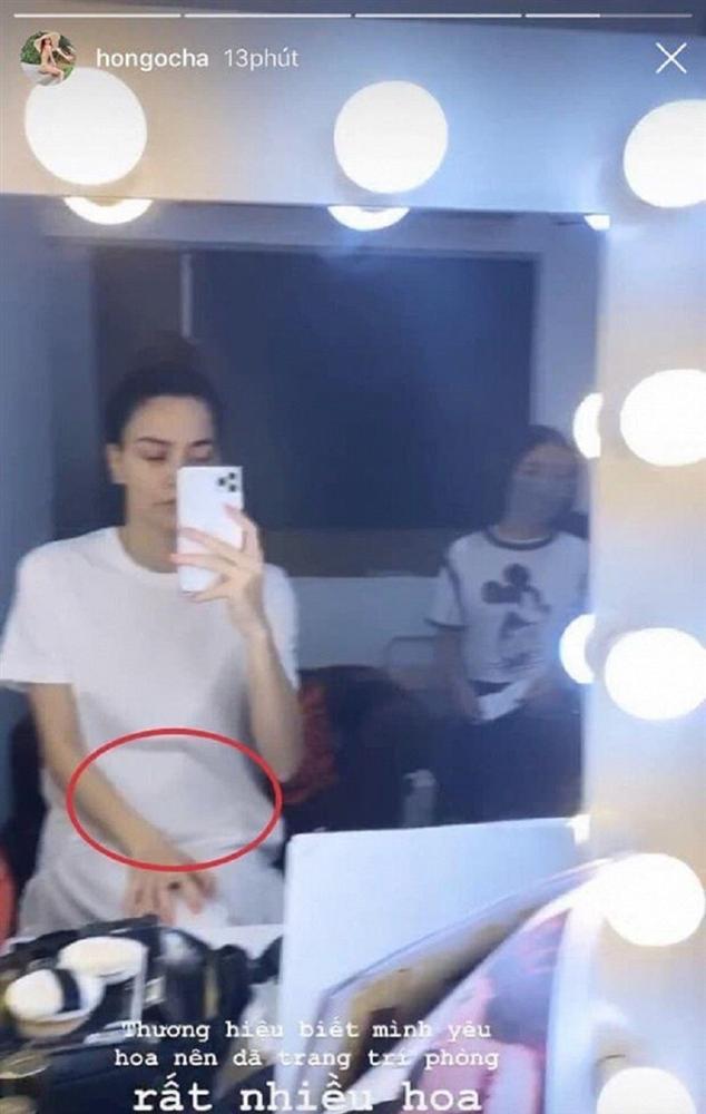 Giữa tin đang mang song thai, Kim Lý - Hồ Ngọc Hà lộ bằng chứng đã bí mật đính hôn?-2