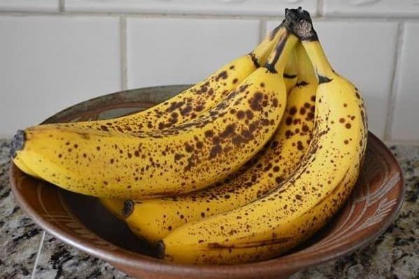 Nải chuối vàng ươm khiến dân mạng vô cùng phấn khích, nhưng có ai ngờ sự thật phía sau lại gây bất ngờ đến thế này-3