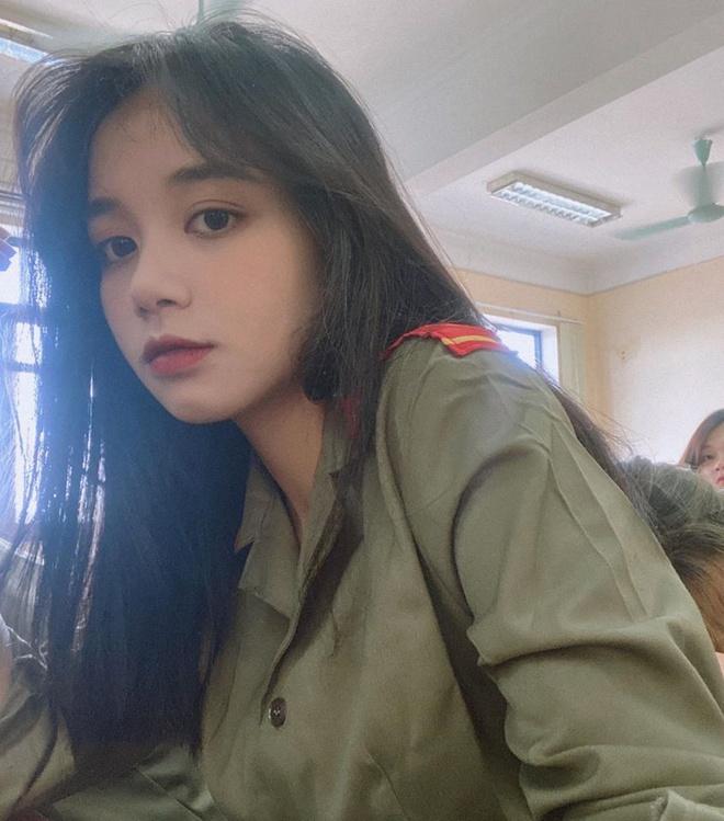 10X gây chú ý trong ảnh mặc đồ quân sự là hot girl Nam Định quen mặt-2