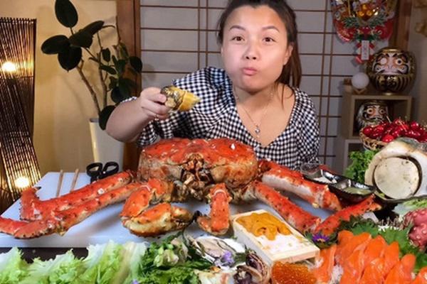 Hành động hơn vạn lời nói của bà nội trợ triệu view Quỳnh Trần JP giữa dịch bệnh COVID-19-5