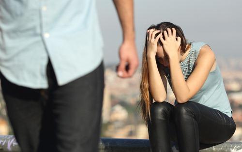 Người yêu khoe anh chị ở biệt thự và bố mẹ là thương nhân giàu có làm tôi mê muội rồi chết lặng khi về ra mắt-1