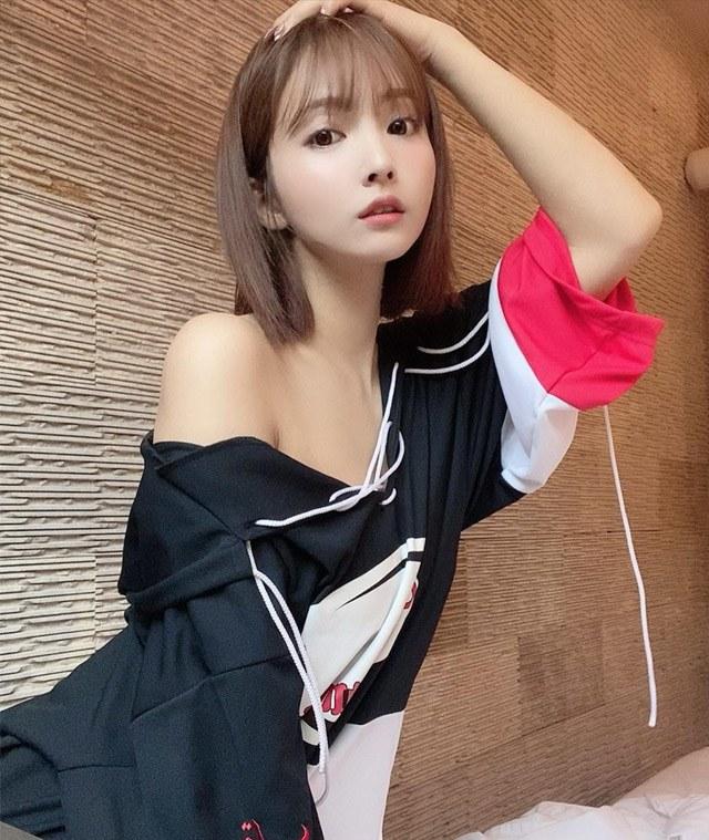 Nụ hôn đổi vận biến thiên thần ngây thơ thành thánh nữ đáng mơ ước nhất làng phim người lớn-4