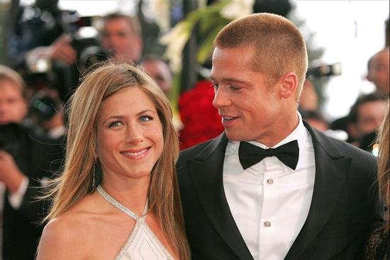 Brad Pitt - Jennifer Aniston: Nửa thập kỷ hôn nhân, chia tay vẫn làm bạn