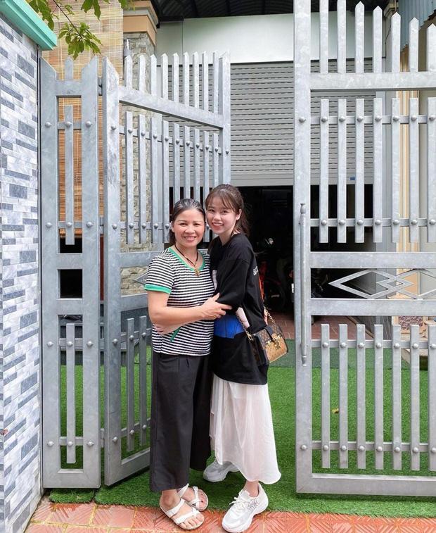 Vừa công khai cặp kè, Huỳnh Anh xóa trạng thái Đang hẹn hò với Quang Hải trên Facebook không lý do-1