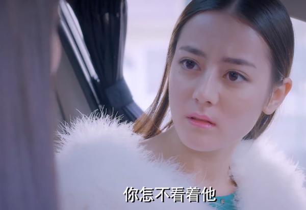 Địch Lệ Nhiệt Ba vẫn xinh đẹp nhưng liên tục bị chê già, đến cả Dương Tử - Trương Quân Ninh còn được khen trẻ hơn-2