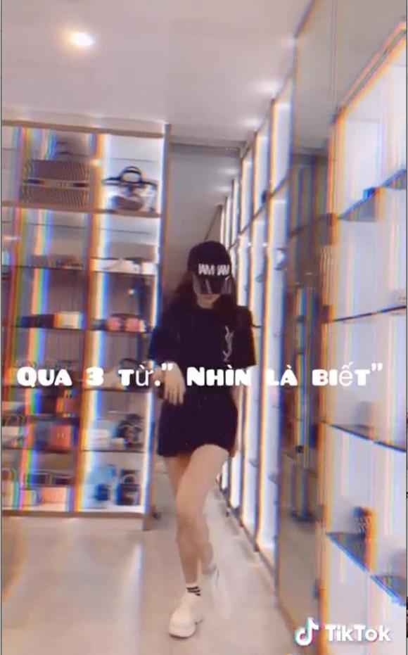 Ngọc Trinh cởi áo khoe body mướt mát, dằn mặt anti-fan: Chưa tiếp xúc với tao, thì đừng đánh giá tao-5