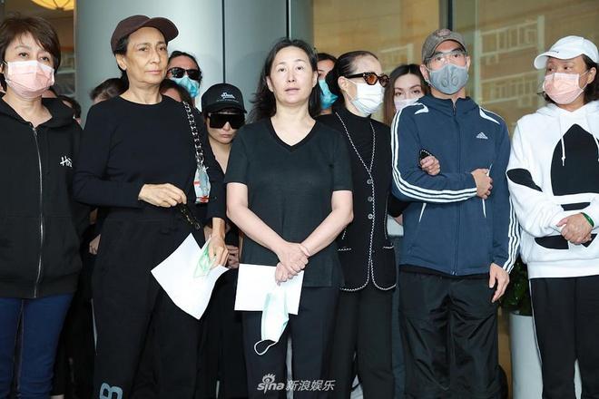 Hề Mộng Dao và con cháu họ Hà đau buồn vì sự ra đi của ‘vua sòng bạc’-1