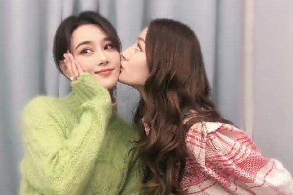 Hoàng Cảnh Du vừa ngầm tuyên bố có bạn gái, Cnet tung loạt bằng chứng hẹn hò Địch Lệ Nhiệt Ba-7