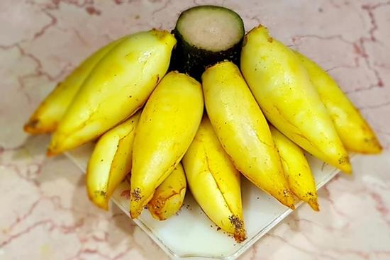 Nải chuối vàng ươm khiến dân mạng vô cùng phấn khích, nhưng có ai ngờ sự thật phía sau lại gây bất ngờ đến thế này