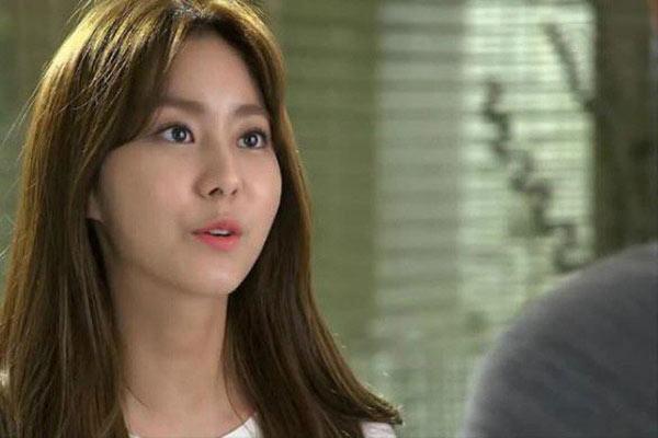 Một rổ vỏ ốc cùng đòn đáp trả sốc óc của cô vợ khi chồng ngoại tình còn ngông nghênh đập đơn ly hôn lên bàn bắt kí-3