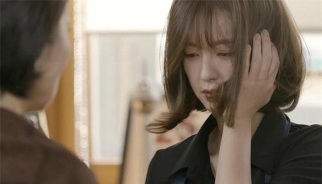 Mới qua đêm tân hôn, mẹ chồng đã ép tôi uống thuốc tránh thai và bí mật đáng sợ-2