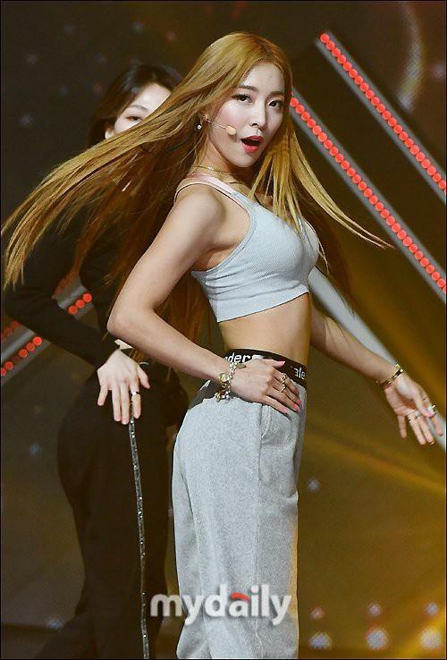 Khi những nữ thần tượng mắc chứng sợ sân khấu-3