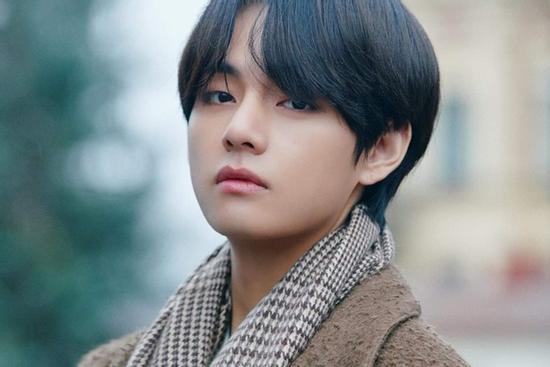 BTS V gây tranh cãi vì mặt đẹp nhưng giọng hát 'kém vẫn hoàn kém' dù đã ra mắt 7 năm